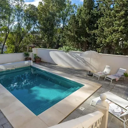 Modern With Private Pool