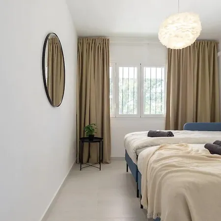 Holiday home Modern With Private Pool *