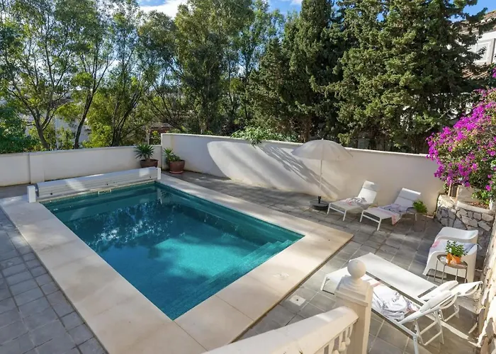 Modern With Private Pool